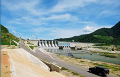Đập bê tông trọng lực công nghệ đầm lăn (RCC) - Hồ chứa nước Định Bình