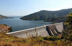 Tràn xả lũ số 3 công trình Hồ chứa nước Phú Ninh