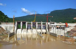 Đập dâng, đập tràn Công trình thủy điện Sông Bung 5